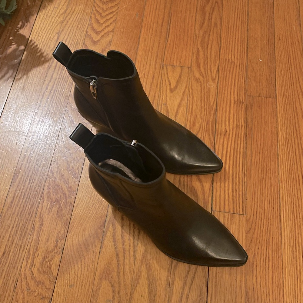Dolce Vita Black Booties